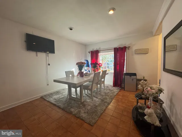 $1,350,000 | 17100 King James Way, Gaithersburg, MD 20877