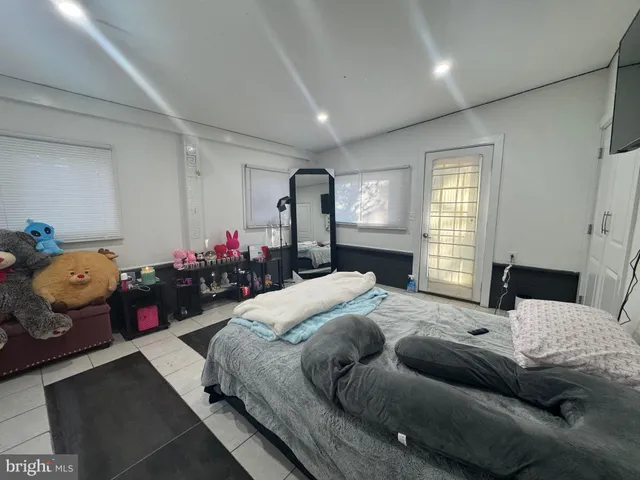 $1,350,000 | 17100 King James Way, Gaithersburg, MD 20877