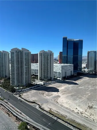 $2,695 | 222 Karen Avenue, Unit 3203, Las Vegas, NV 89109