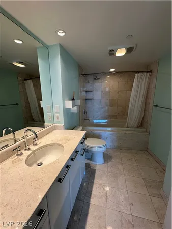 $2,695 | 222 Karen Avenue, Unit 3203, Las Vegas, NV 89109