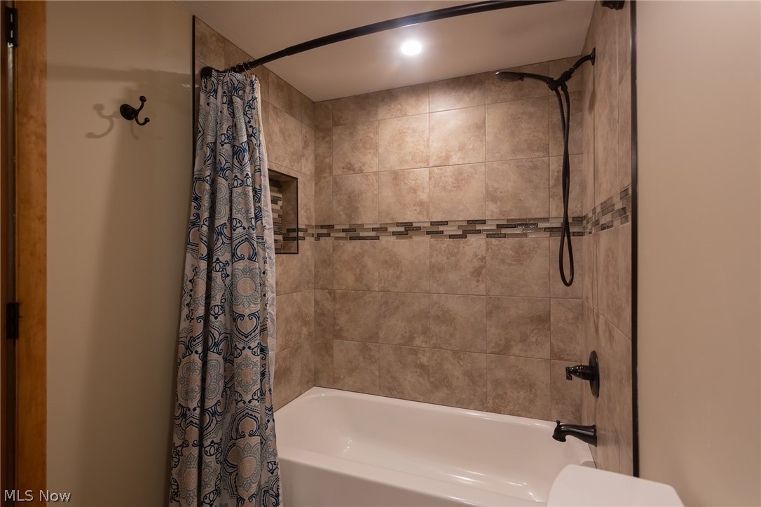 6296 Liberty Road Solon, OH 44139 - Photo 26 of 35 Gallery Image 26