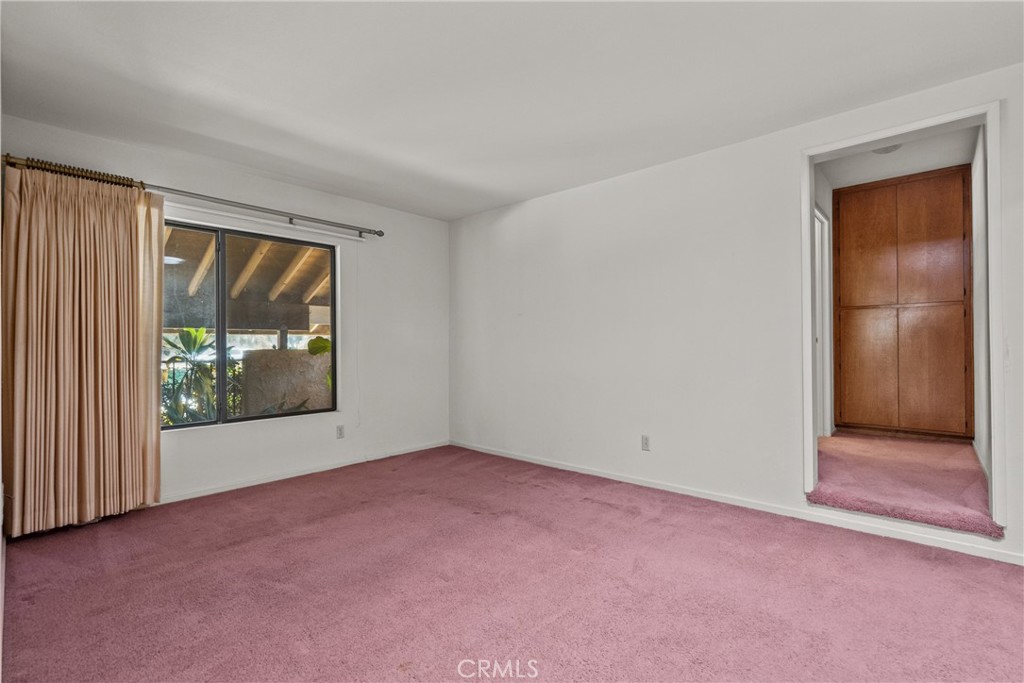 2425 Duval Road Camarillo, CA 93012 - Photo 31 of 45 guest suite