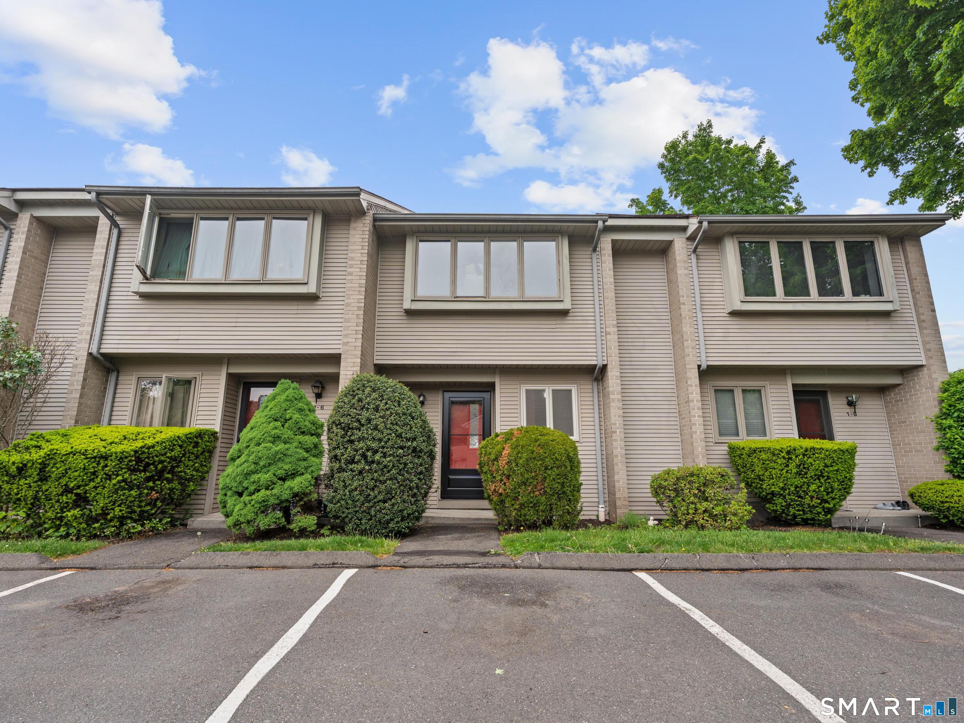 827 Oronoke Road, Unit 17 Waterbury, CT 06708 - Photo 1 of 1