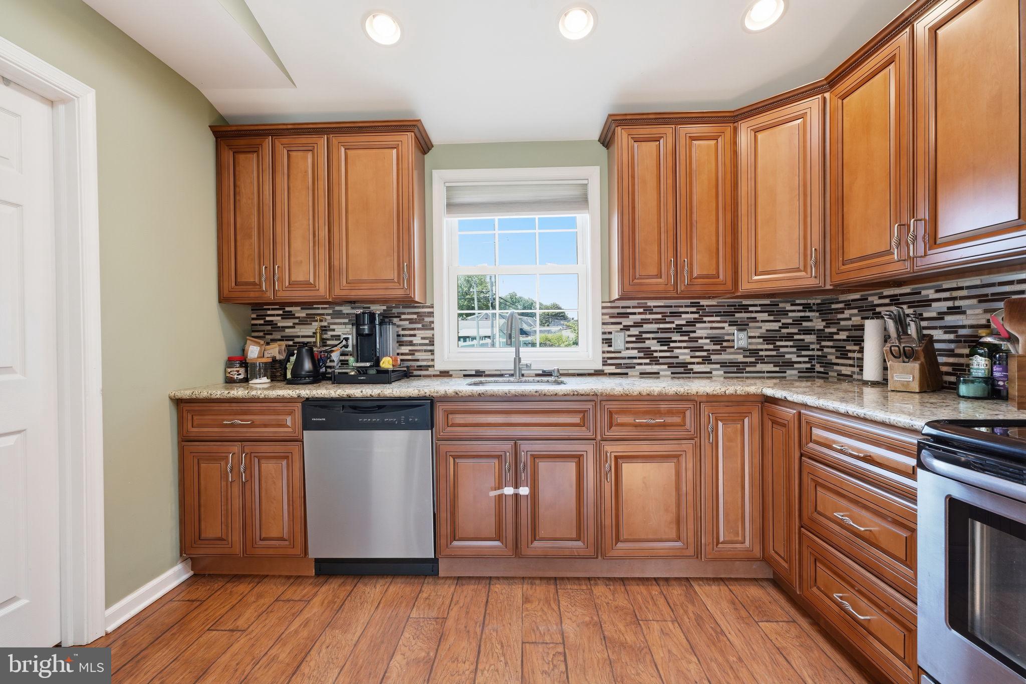 59 Iroquois Road Levittown, PA 19057 - Photo 10 of 25