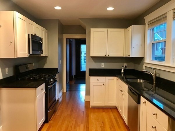 3 Davis Road Beverly, MA 01915 - Photo 3 of 25 Gallery Image 3