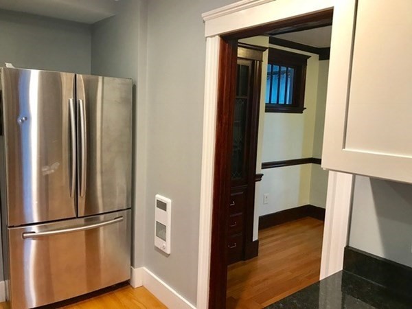 3 Davis Road Beverly, MA 01915 - Photo 4 of 25 Gallery Image 4