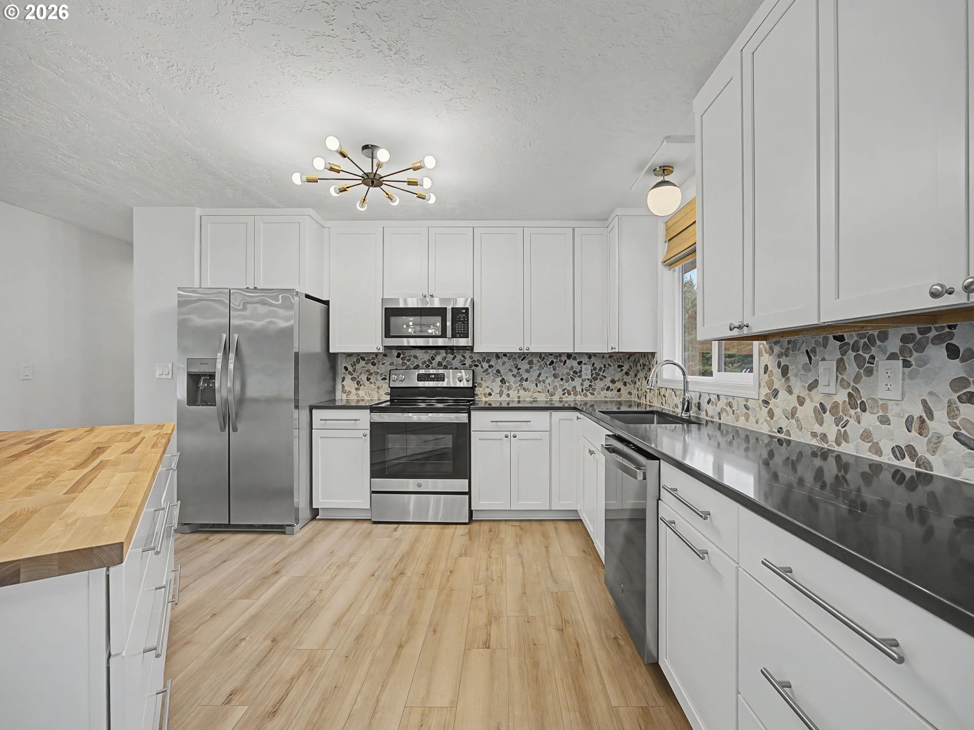 23851 South Day Hill Road Estacada, OR 97023 - Photo 12 of 47