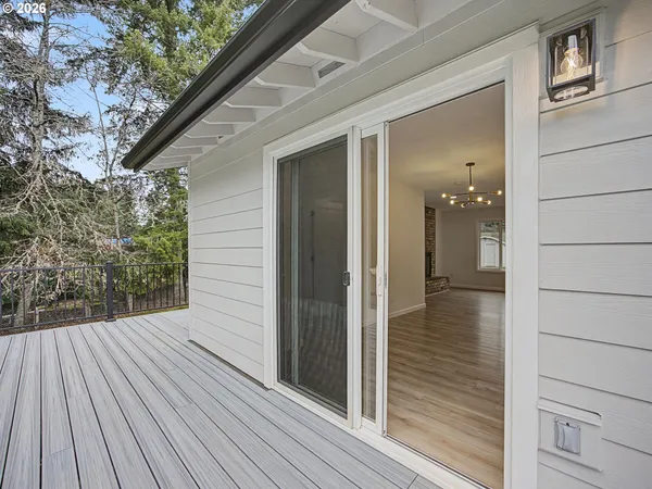 $844,900 | 23851 South Day Hill Road, Estacada, OR 97023