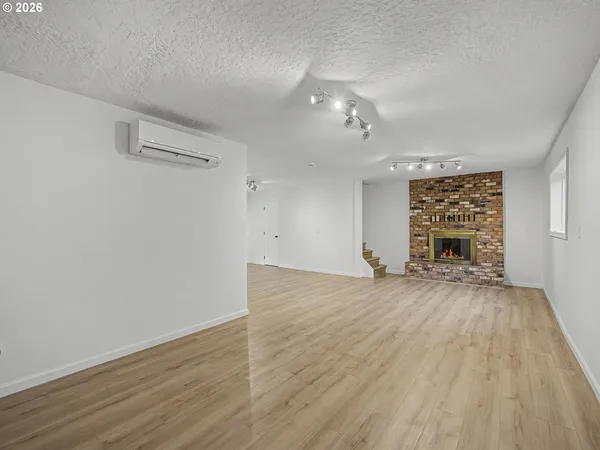 $844,900 | 23851 South Day Hill Road, Estacada, OR 97023