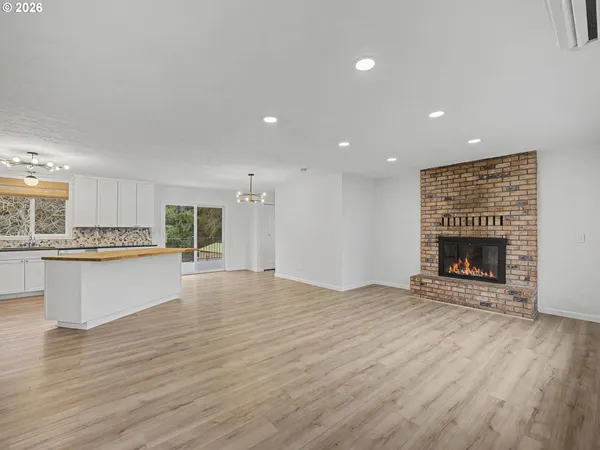 $844,900 | 23851 South Day Hill Road, Estacada, OR 97023