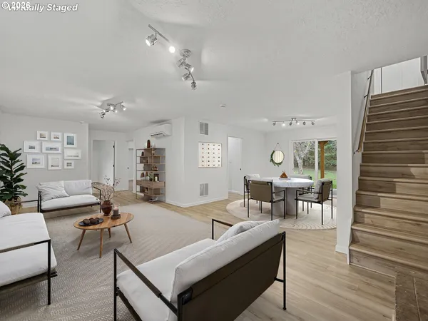 $844,900 | 23851 South Day Hill Road, Estacada, OR 97023