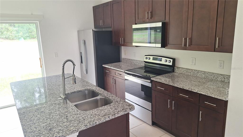 13763 Southwest 43rd Circle Ocala, FL 34473 - Photo 6 of 15