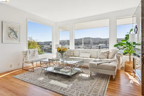 $1,395,000 | 28 Marina Ct Drive, San Rafael, CA 94901