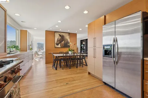 $1,395,000 | 28 Marina Ct Drive, San Rafael, CA 94901