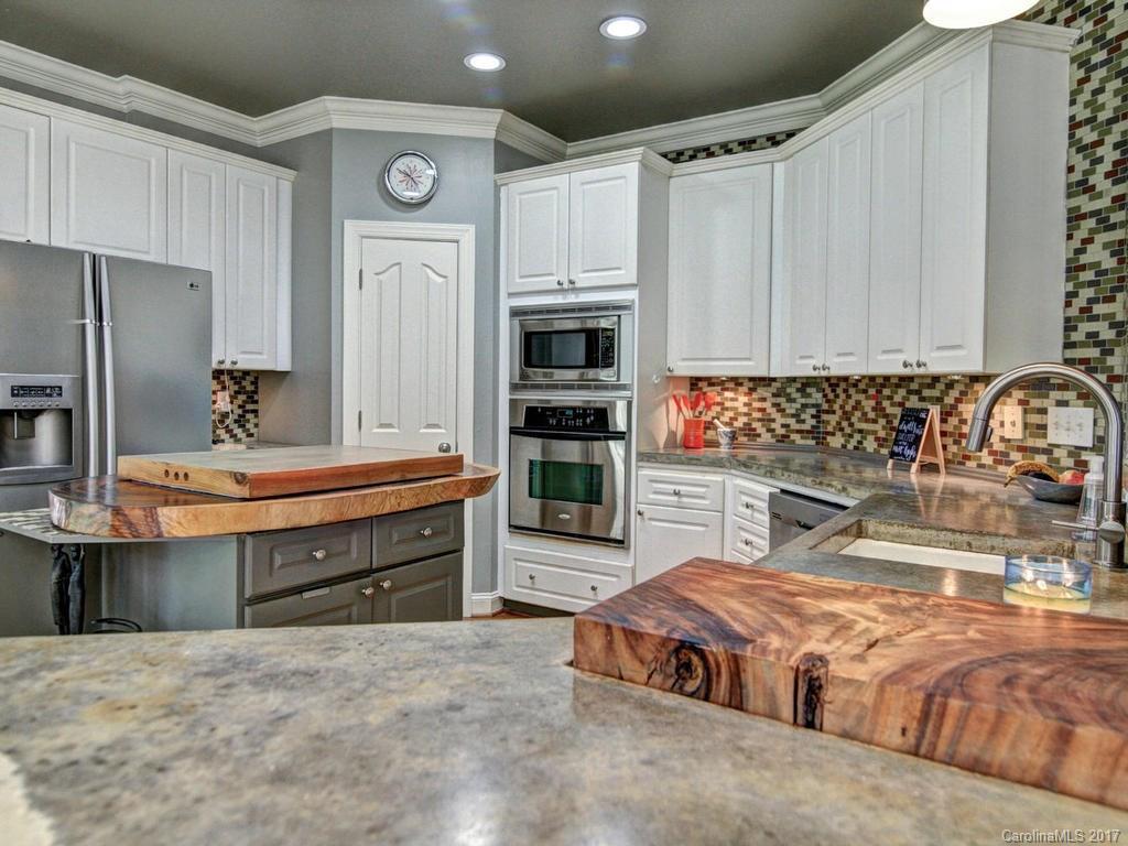 3324 Rhett Butler Place Charlotte, NC 28270 - Photo 8 of 24