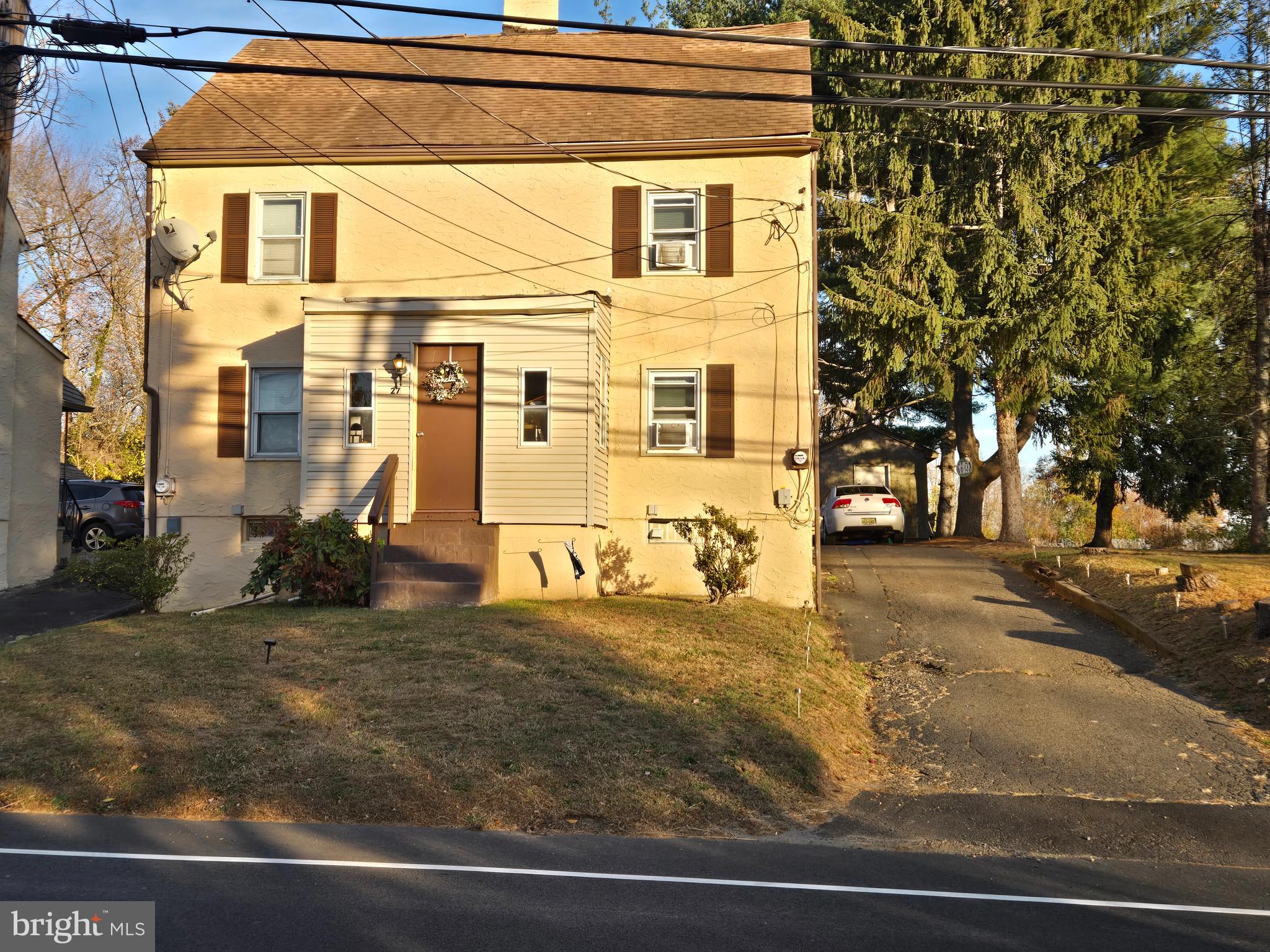 27 Crosswicks Chesterfield Road Chesterfield, NJ 08515 - Photo 1 of 19