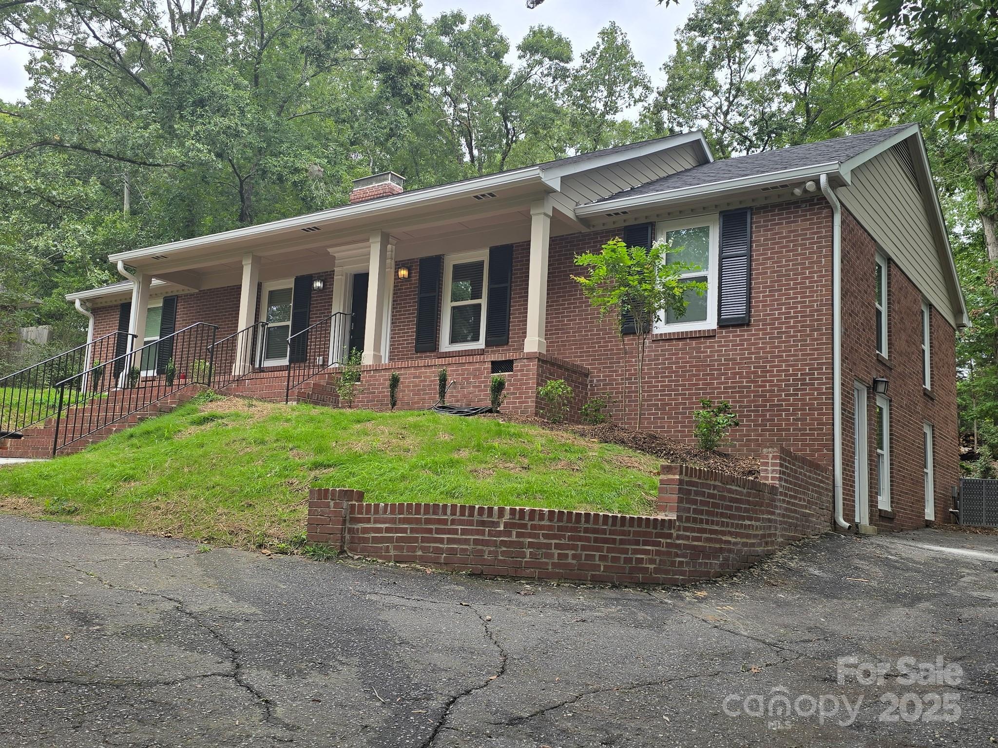 126 Sunset Drive Chester, SC 29706 - Photo 2 of 37