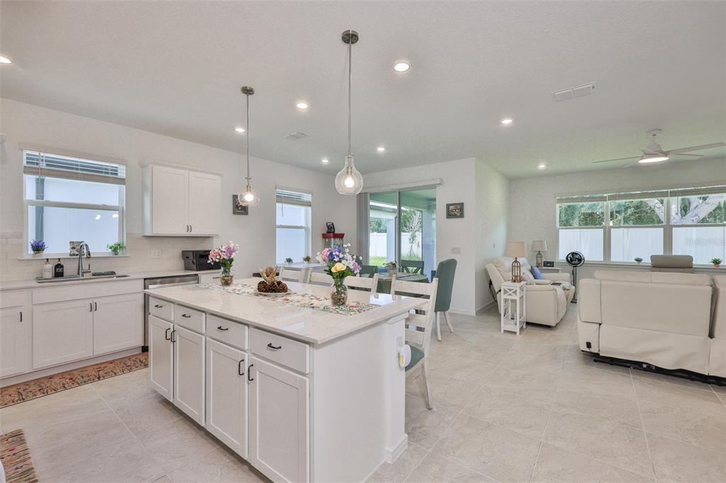 2948 Frst Mdw Avenue Valrico, FL 33594 - Photo 11 of 16