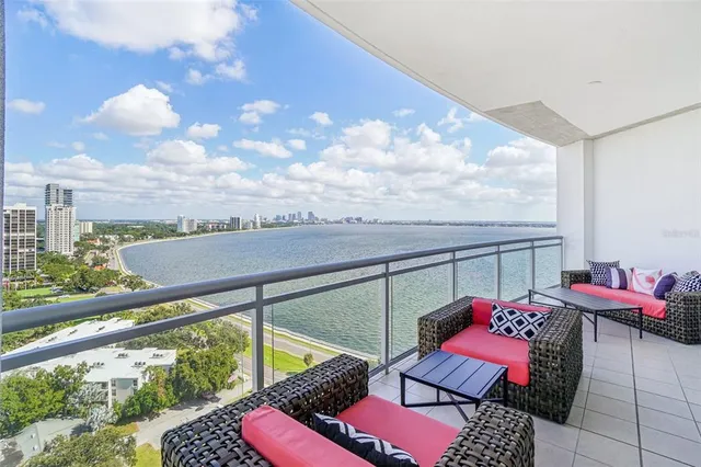 $2,999,000 | 3401 Bayshore Boulevard, Unit 1704, Tampa, FL 33629