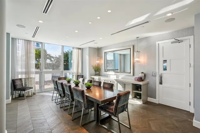 $2,999,000 | 3401 Bayshore Boulevard, Unit 1704, Tampa, FL 33629