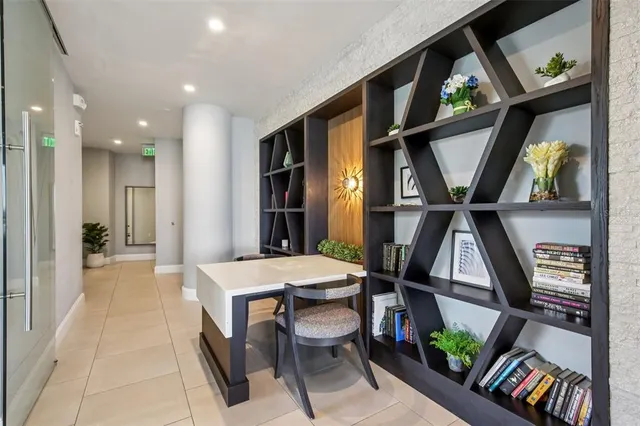 $2,999,000 | 3401 Bayshore Boulevard, Unit 1704, Tampa, FL 33629