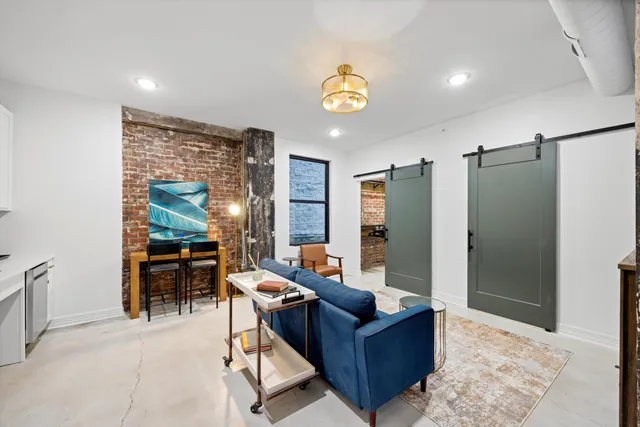 $236,000 | 117 East 7th Street, Unit 207C, Chattanooga, TN 37402