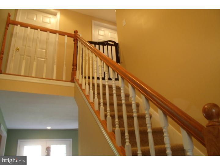 41 Hamlet Road Levittown, PA 19056 - Photo 12 of 25 Foyer