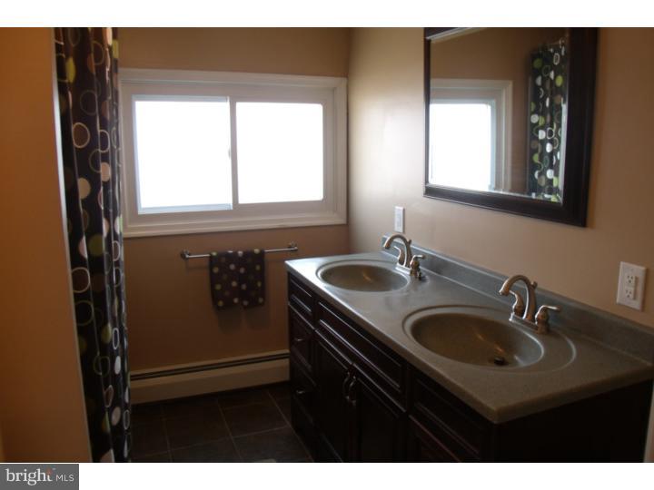 41 Hamlet Road Levittown, PA 19056 - Photo 16 of 25 Bathroom