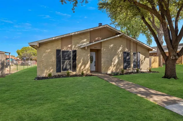 $2,270 | 4849 Alta Oaks Court, The Colony, TX 75056