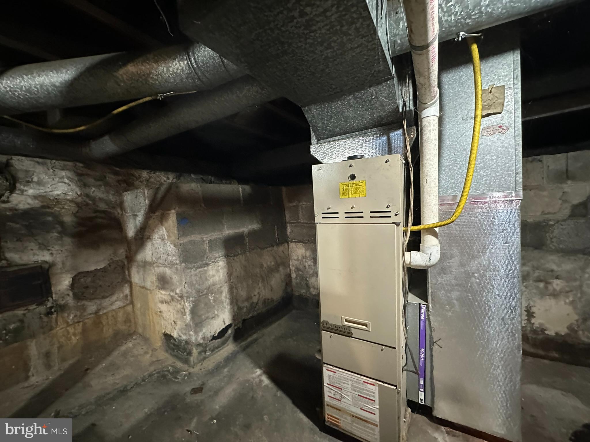 10128 Hummingbird Street Ellerslie, MD 21529 - Photo 18 of 21 a close view of water heater room