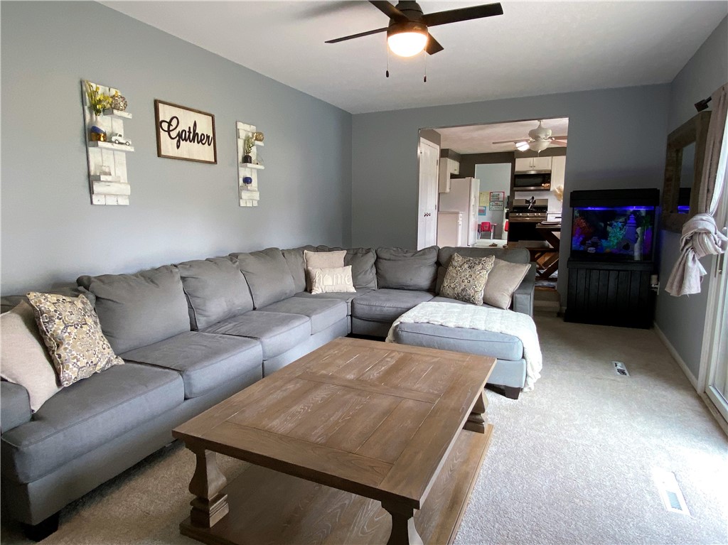 127 Raintree Lane Parma, NY 14468 - Photo 11 of 39