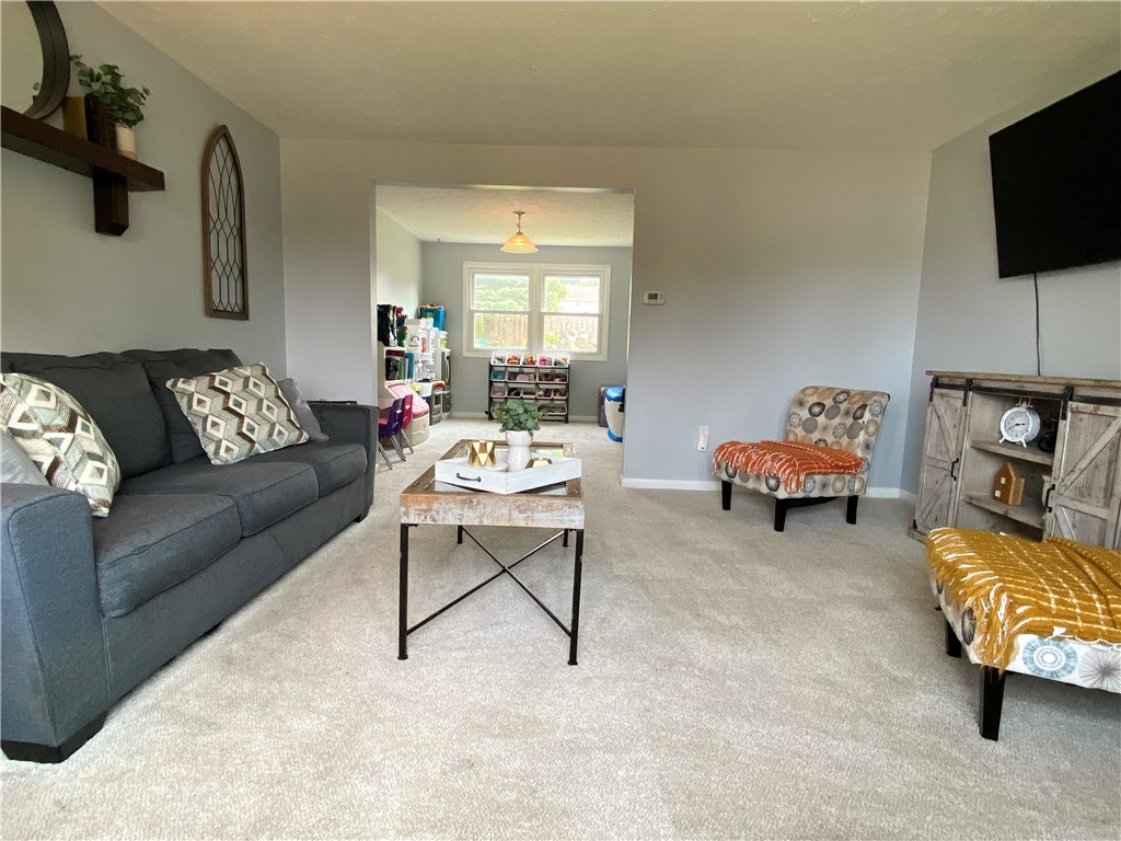 127 Raintree Lane Parma, NY 14468 - Photo 15 of 39