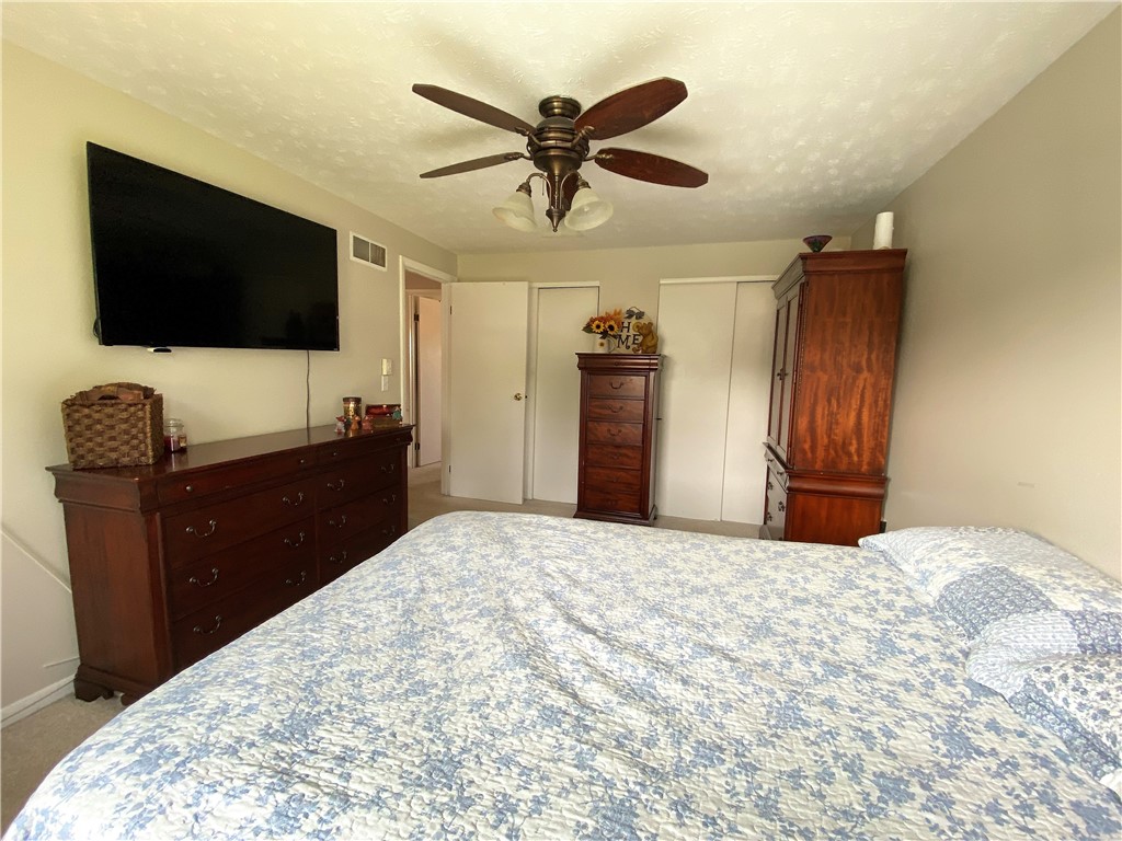 127 Raintree Lane Parma, NY 14468 - Photo 20 of 39