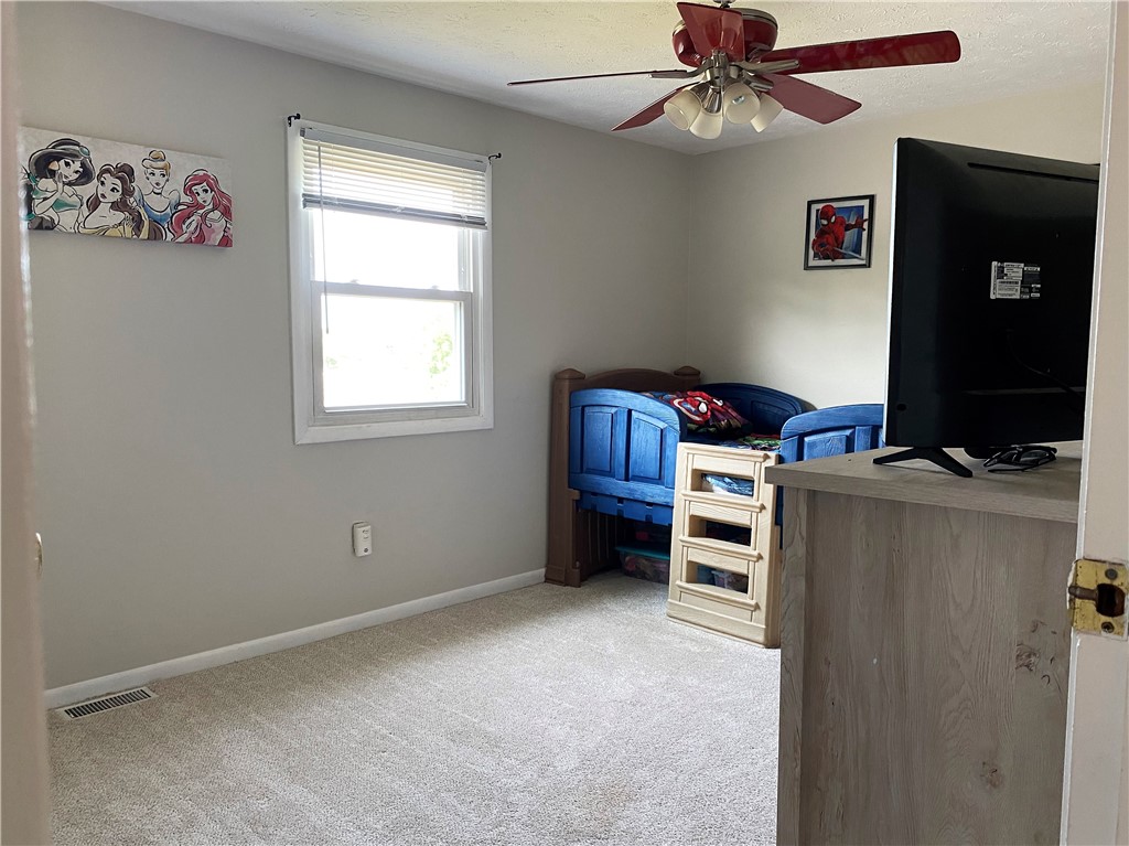 127 Raintree Lane Parma, NY 14468 - Photo 25 of 39