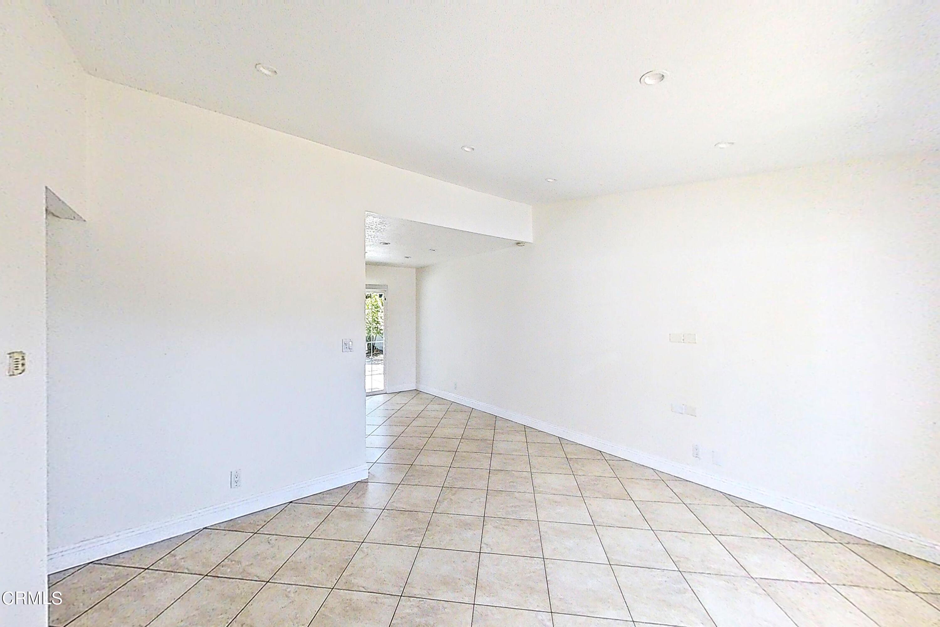 1830 Claremont Drive Oxnard, CA 93035 - Photo 6 of 36 a view of an empty room