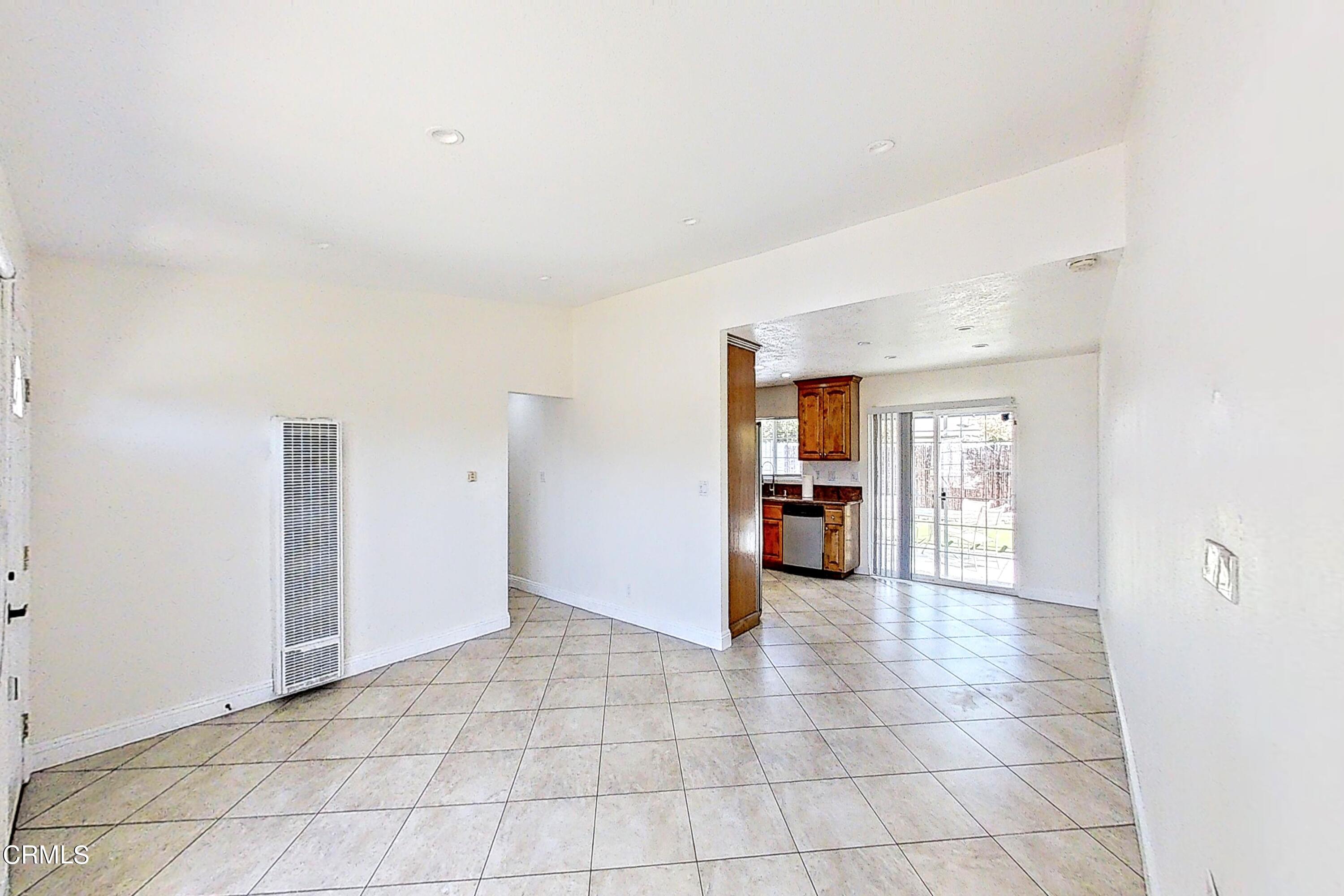 1830 Claremont Drive Oxnard, CA 93035 - Photo 7 of 36