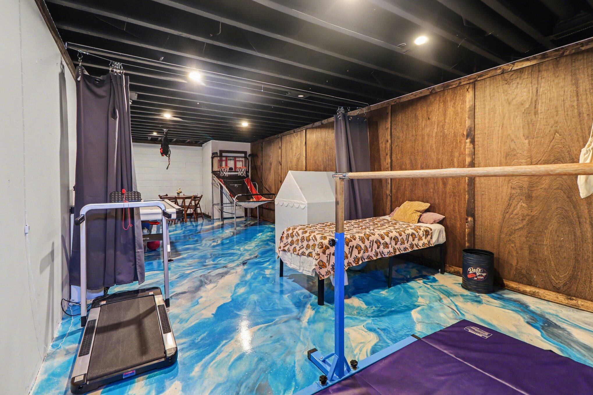 190 East Mekeland Road Chesterton, IN 46304 - Photo 21 of 29 a view of a chairs in a balcony