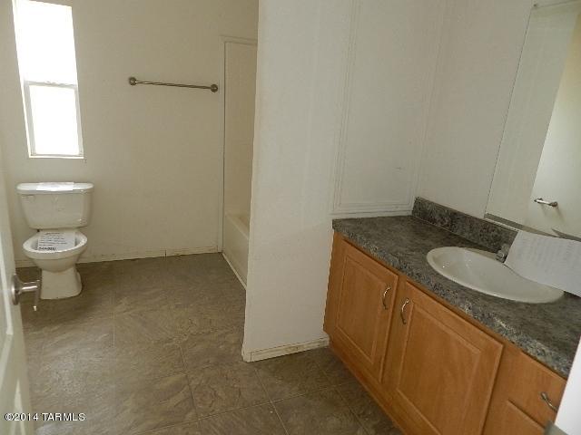 8520 South Cover View Road, Unit 2 Tucson, AZ 85736 - Photo 12 of 19