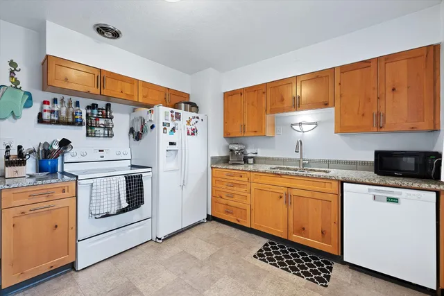 $320,000 | 1327 West Joseph Avenue, Spokane, WA 99205