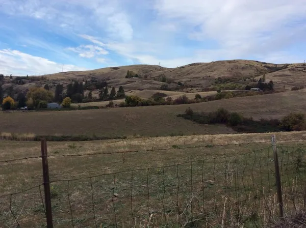 $250,000 | 19357 School Road, Lenore, ID 83541