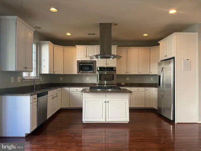 $3,500 | 9234 Rainbow Falls Drive, Bristow, VA 20136