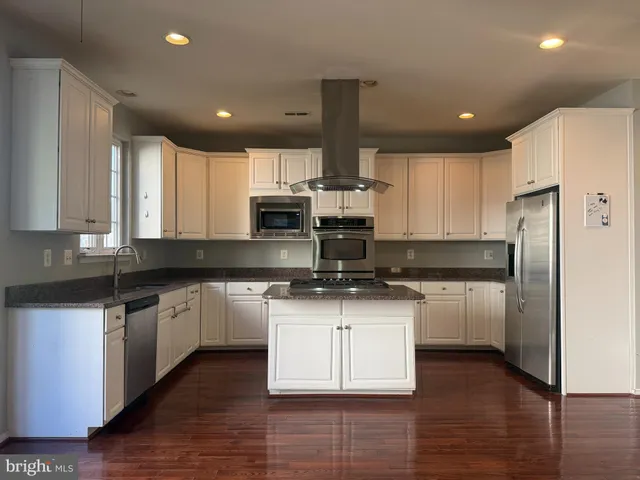 $3,500 | 9234 Rainbow Falls Drive, Bristow, VA 20136