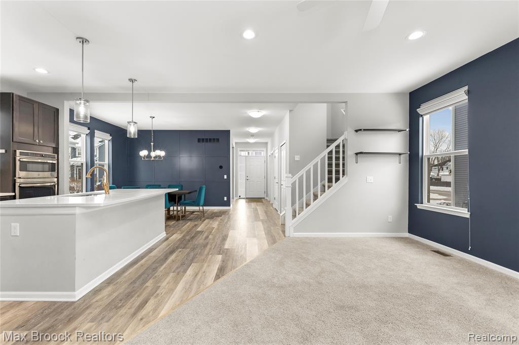 4211 Kent Road Royal Oak, MI 48073 - Photo 19 of 54