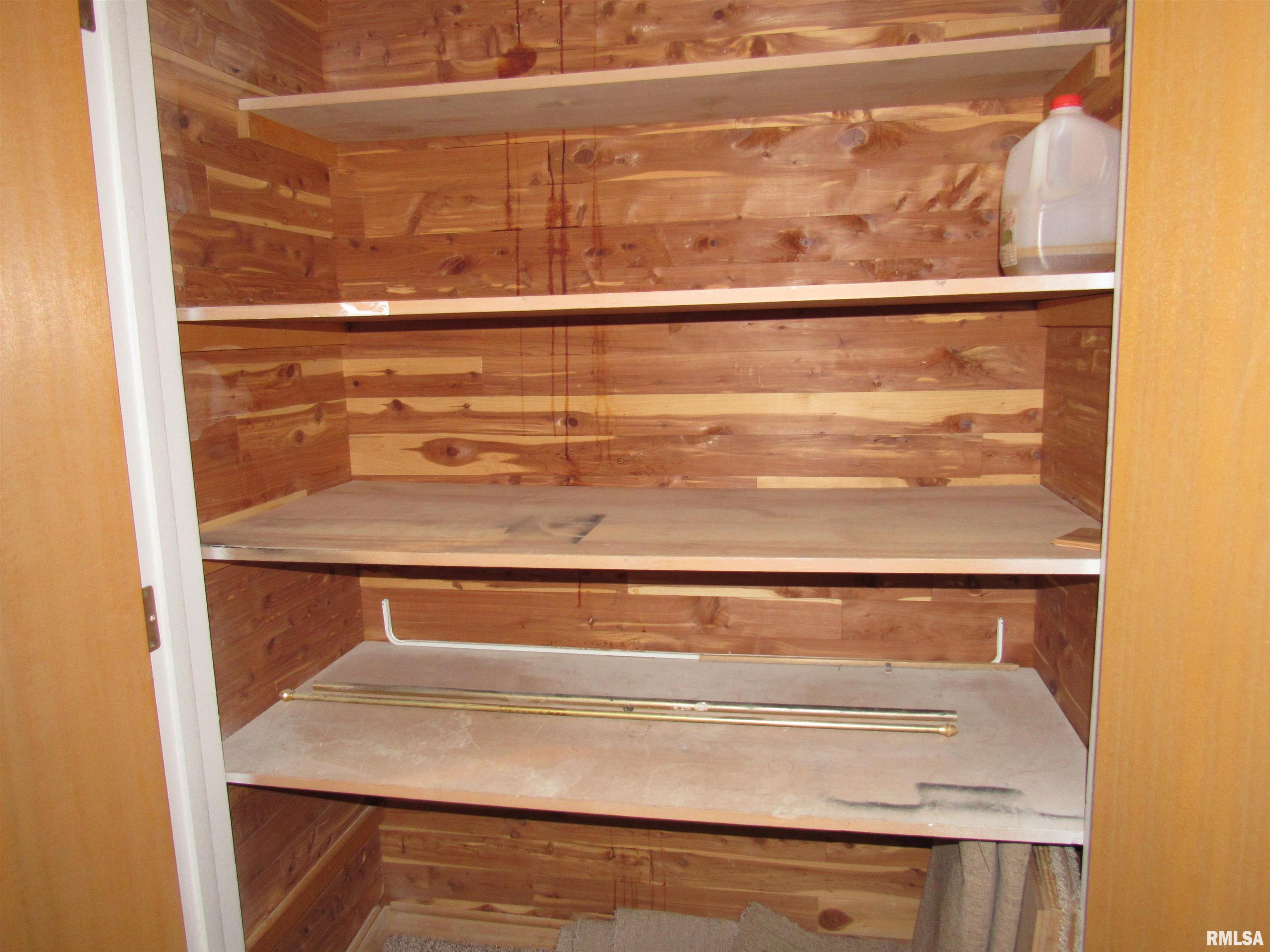 345 8th Street Bettendorf, IA 52722 - Photo 16 of 24