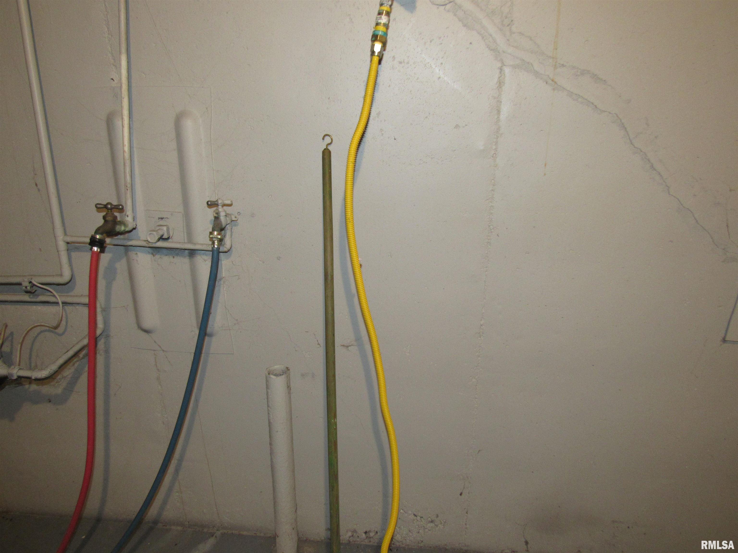 345 8th Street Bettendorf, IA 52722 - Photo 21 of 24