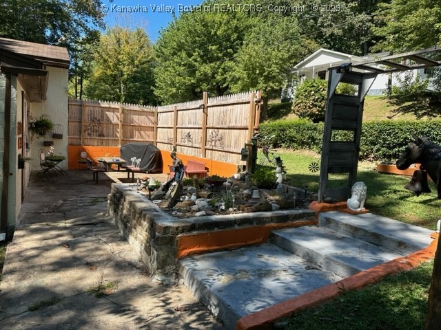23 Low Gap Road Branchland, WV 25506 - Photo 3 of 27 Gallery Image 3