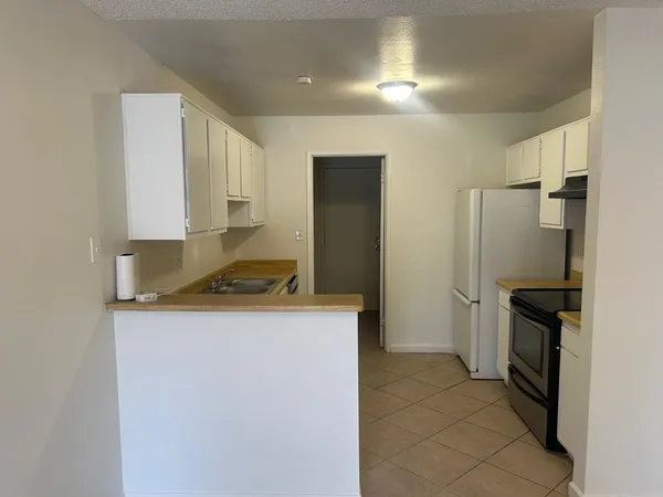 $995 | 435 East 9th Avenue, Unit 1, Mesa, AZ 85204