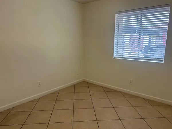 $995 | 435 East 9th Avenue, Unit 1, Mesa, AZ 85204