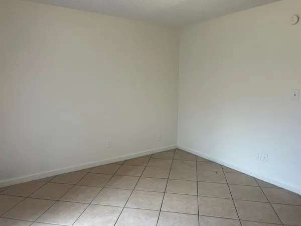 $995 | 435 East 9th Avenue, Unit 1, Mesa, AZ 85204