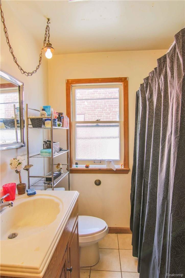 205 Shadowlawn Street Inkster, MI 48141 - Photo 8 of 18 untitled (9 of 35).jpg